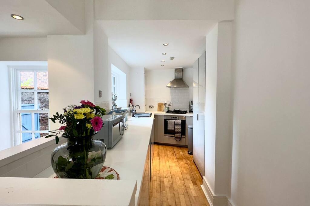 The Quirky Quarter- 2Bedrooms Apartment Liverpool Bagian luar foto