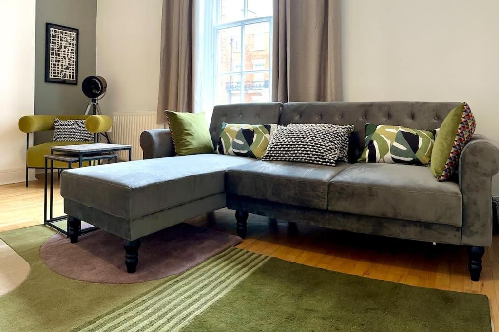 The Quirky Quarter- 2Bedrooms Apartment Liverpool Bagian luar foto