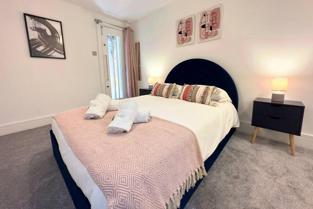 The Quirky Quarter- 2Bedrooms Apartment Liverpool Bagian luar foto