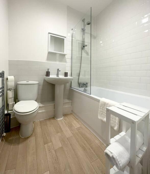 The Quirky Quarter- 2Bedrooms Apartment Liverpool Bagian luar foto