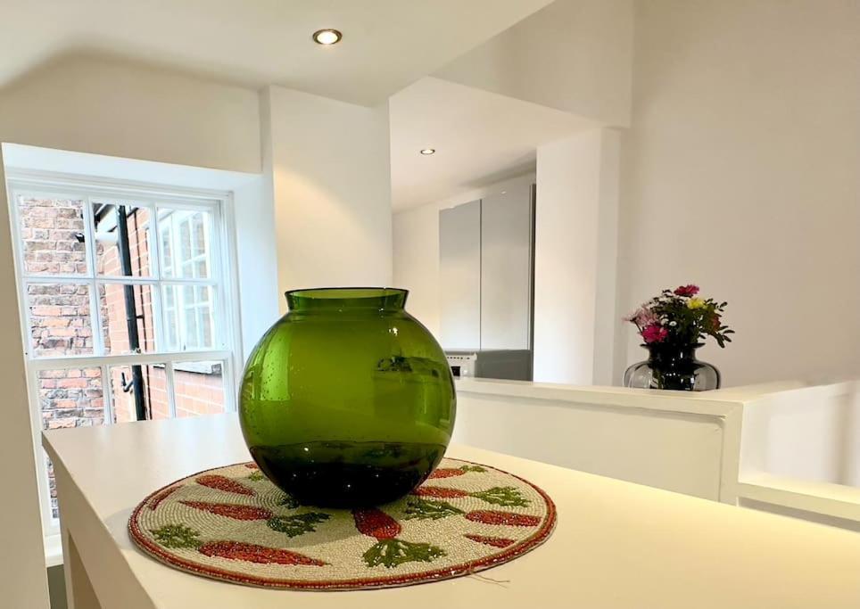 The Quirky Quarter- 2Bedrooms Apartment Liverpool Bagian luar foto