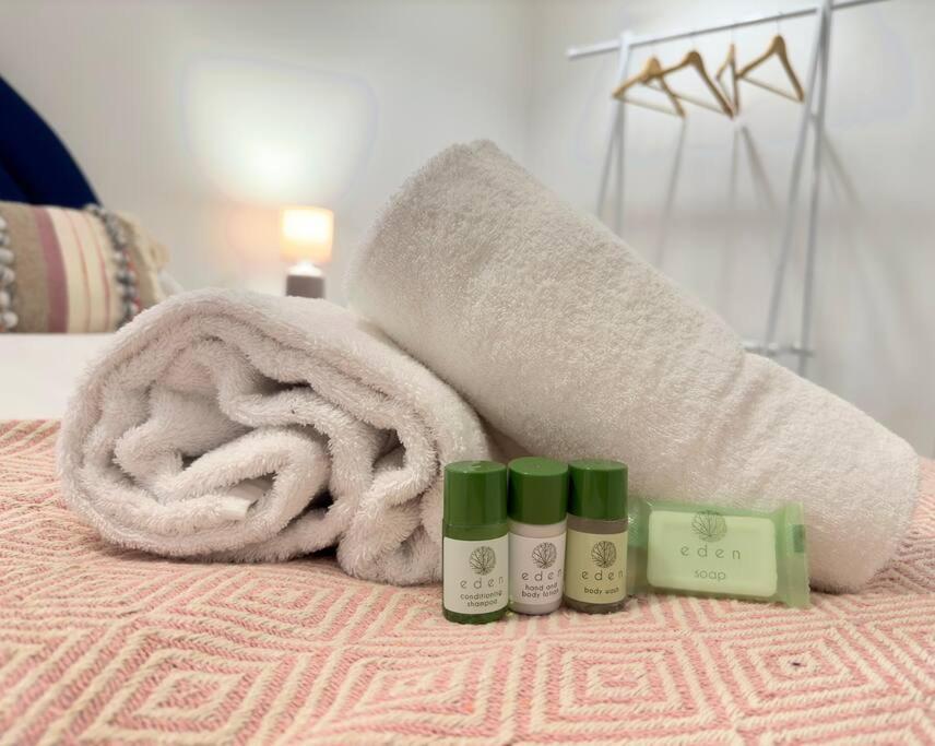 The Quirky Quarter- 2Bedrooms Apartment Liverpool Bagian luar foto